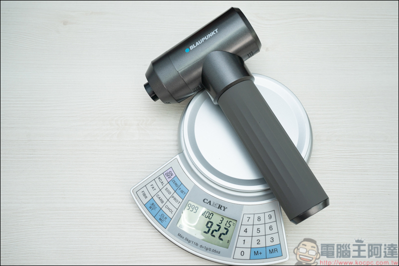 BLAUPUNKT 藍寶AI筋膜震動按摩槍，德國工藝品質，從此讓痠痛遠離你；同場加映小藍寶筋膜按摩槍，首創精油按摩設計，小資族最佳首選 - 電腦王阿達