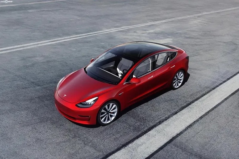 「特」怒症發作之遇到 Tesla 就狂噴黑煙的柴油貨卡（影片） - 電腦王阿達