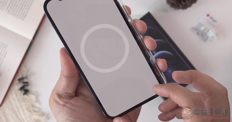 iPhone 12 Pro 開箱＋實拍體驗：熟悉的它與「各種 Hi Speed」 - 電腦王阿達