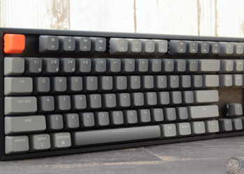 Keychron K8 87 鍵無線機械鍵盤（熱插拔光軸-茶）開箱，雙模四系統三個裝置間一鍵輕鬆轉換