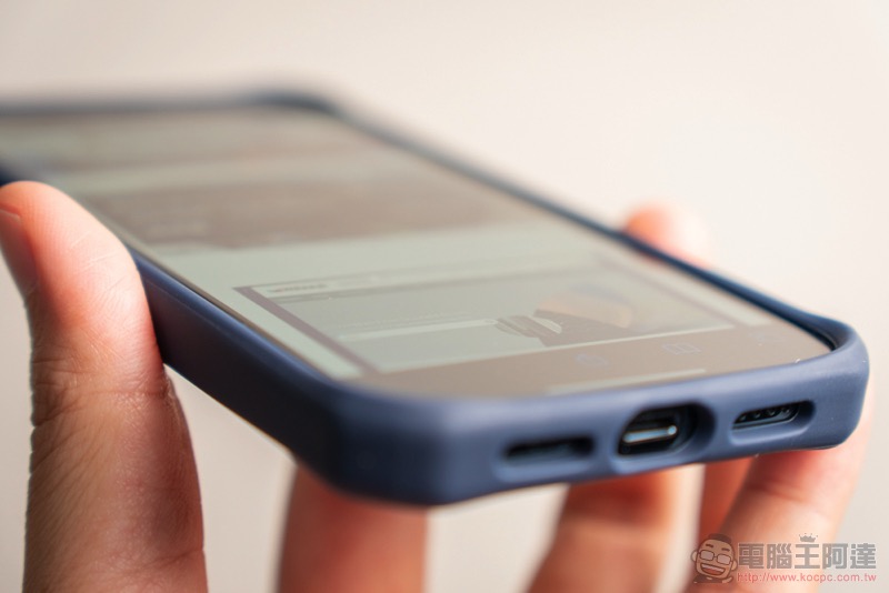iPhone 12 抗菌、防摔都不妥協！ITSKINS 極限運動保護殼開箱體驗（評價 / 評測 / 動手玩） - 電腦王阿達