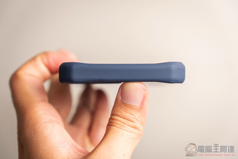 iPhone 12 抗菌、防摔都不妥協！ITSKINS 極限運動保護殼開箱體驗（評價 / 評測 / 動手玩） - 電腦王阿達