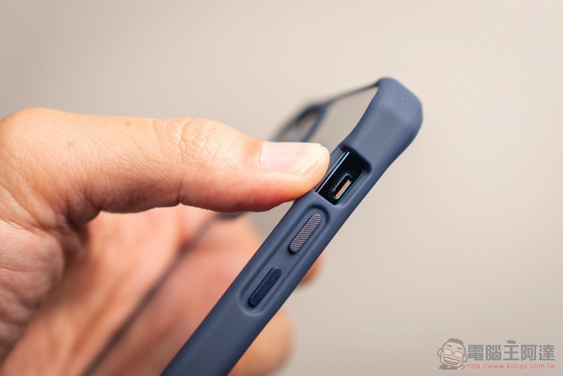 iPhone 12 抗菌、防摔都不妥協！ITSKINS 極限運動保護殼開箱體驗（評價 / 評測 / 動手玩） - 電腦王阿達