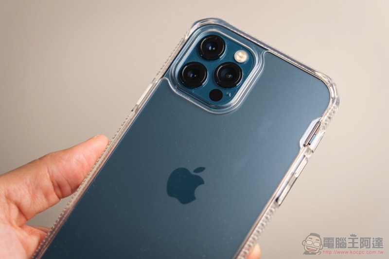 iPhone 12 抗菌、防摔都不妥協！ITSKINS 極限運動保護殼開箱體驗（評價 / 評測 / 動手玩） - 電腦王阿達