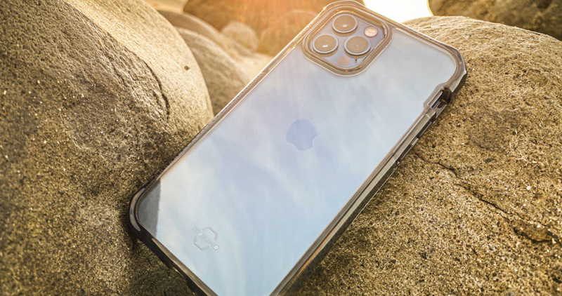 iPhone 12 抗菌、防摔都不妥協！ITSKINS 極限運動保護殼開箱體驗（評價 / 評測 / 動手玩）