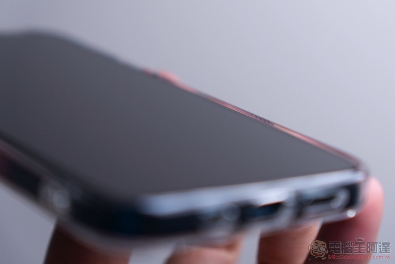hoda iPhone 12 Pro 晶石防摔保護殼開箱體驗：晶透美型與柔嫩質感的極致之選 - 電腦王阿達