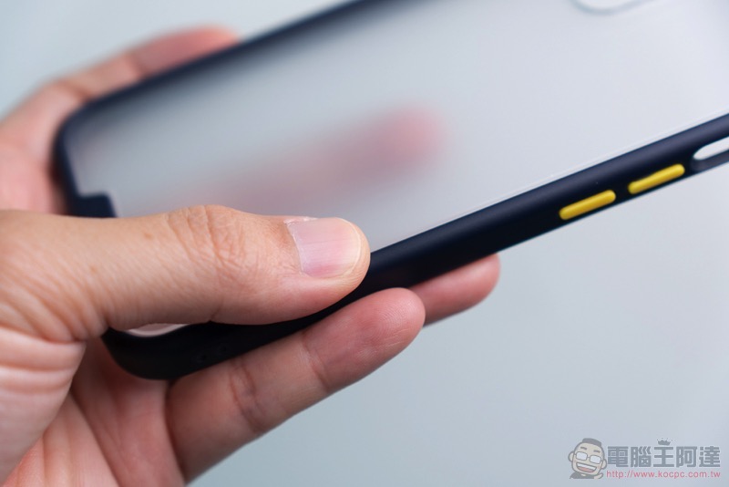 hoda iPhone 12 Pro 晶石防摔保護殼開箱體驗：晶透美型與柔嫩質感的極致之選 - 電腦王阿達