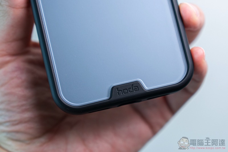 hoda iPhone 12 Pro 晶石防摔保護殼開箱體驗：晶透美型與柔嫩質感的極致之選 - 電腦王阿達