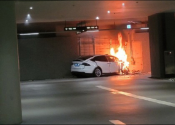 韓國發生特斯拉 Model X 公寓停車場內失控自撞起火事故，造成一死二傷