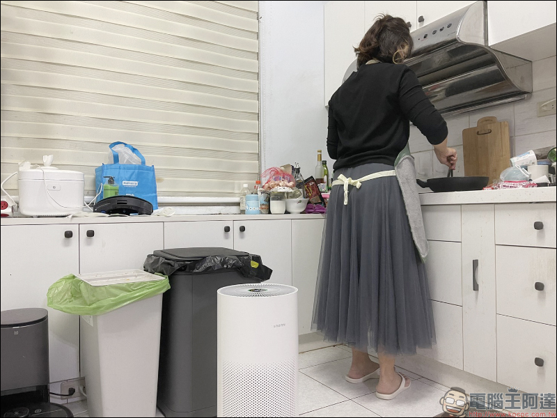 智米空氣清淨機開箱動手玩｜搭載 VOC 感測器、CADR 值 400 、支持隔空手勢操作，萬元內最強超值機種 - 電腦王阿達