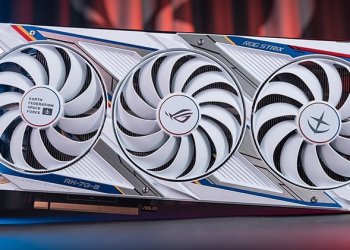 中國網友秀出 ROG Strix RTX 3090 鋼彈聯名款香照，有錢也不一定買得到的鋼彈版顯卡長這樣 - 電腦王阿達