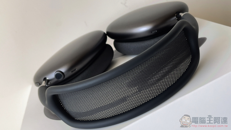 不只潮更厲害！AirPods Max 開箱使用體驗（同場加映：全色系動眼看！） - 電腦王阿達