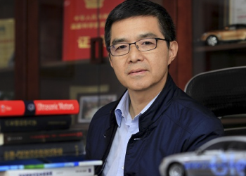 中國電動車全面跟上 1,000 公里續航？專家：不可能「全都好」