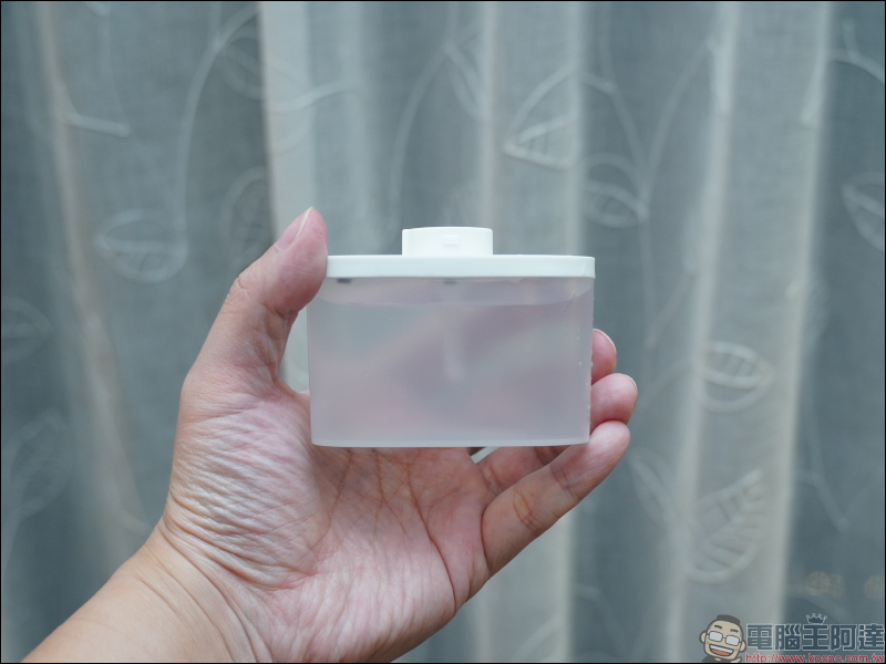 Lofans 手持式掛燙機 GT306LW 開箱：輕巧好收納、隨手燙衣超方便！ - 電腦王阿達