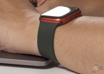 Apple Watch 幫助國外一位男子發現自己有七個血塊，還好有即時治療 - 電腦王阿達