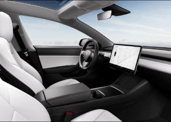 特斯拉 Model 3 白色內裝版本，即日起於全台體驗店開放鑑賞