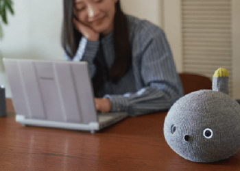 不是你想的那種機器貓，呆萌的 NICOBO 是會放屁（？）的可愛機器寵物