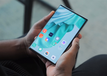 OPPO X 2021 動手玩影片曝光，可依照手掌大小伸縮螢幕