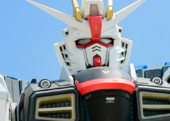 上海18公尺高自由鋼彈完成頭部安裝 預計5月底舉辦大型表演秀