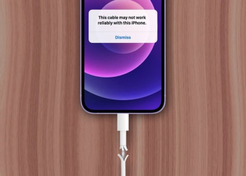 為何 iPhone 充電線這麼容易壞？這部影片為你解釋 - 電腦王阿達