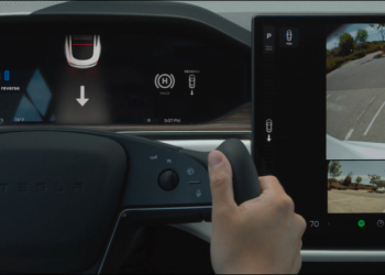 特斯拉 Model S 官方教學影片釋出：全新駕駛介面、Yoke 方向盤操作一次搞懂！（同場加映：Model S Plaid 簡單粗暴的起步加速實錄）