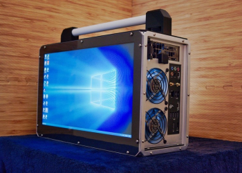 國外玩家打造一款復古攜帶式手提 PC，螢幕就在主機側邊 - 電腦王阿達