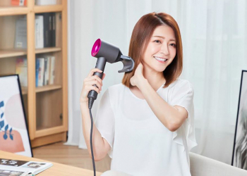 Dyson Supersonic 吹風機「全新抗毛躁吹嘴」駕到，造型與護理一次搞定