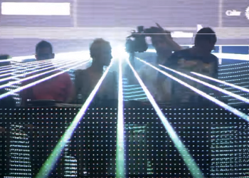 舞台雷射燈會不會搞爆相機的感光元件？Sony 正式給出答案