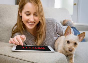 iOS 版 Netflix 應用將增加支援空間音訊，需搭配 AirPods 使用