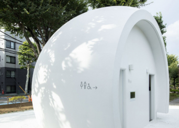 日本東京公廁計畫新作品「Hi Toilet」，採全語音控制的非接觸式設計，開門、沖水、放音樂都免動手 - 電腦王阿達