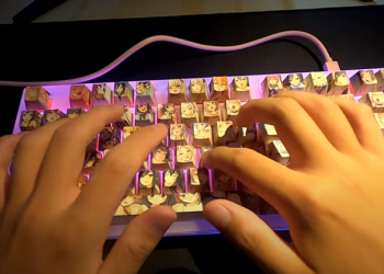 日本 YouTuber 自製超變態鍵盤，每按一下就會發出動漫少女的呻吟叫聲 - 電腦王阿達