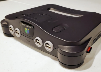 國外神人把 N64 改造 Nintendo Switch 底座，不僅有 4 個 USB，還具備遊戲讀卡機 - 電腦王阿達