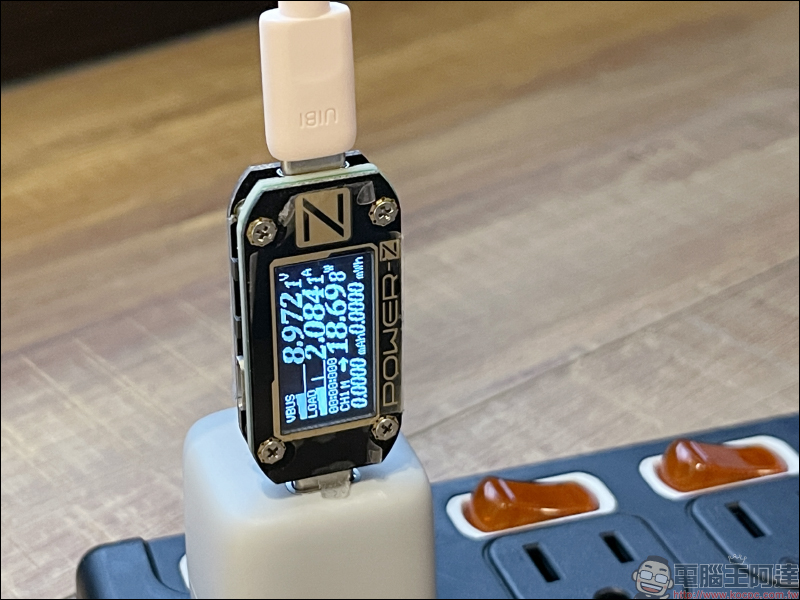 iPhone 13 快充必備！ Allite 系列與 UIBI 系列快速充電器開箱 - 電腦王阿達
