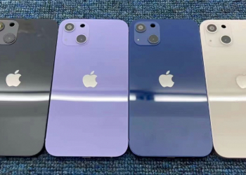 iPhone 13 發表前，華強北已出現 iPhone XR 改殼 iPhone 13 服務，但仍只有單鏡頭