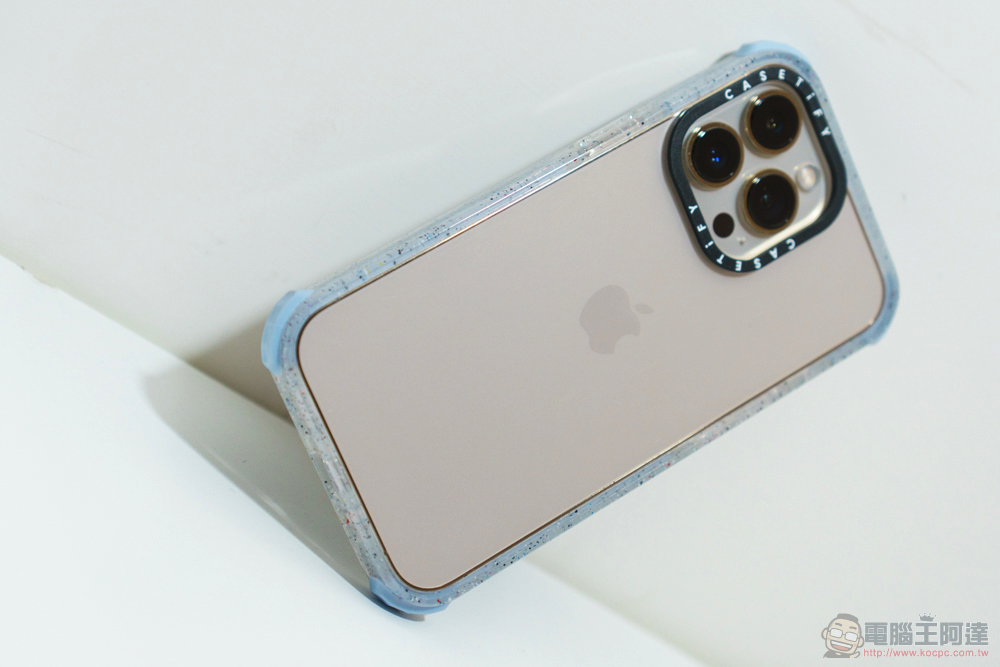 啟動 iPhone 13 系列「強悍級模式」，CASETiFY 防摔殼開箱體驗 - 電腦王阿達