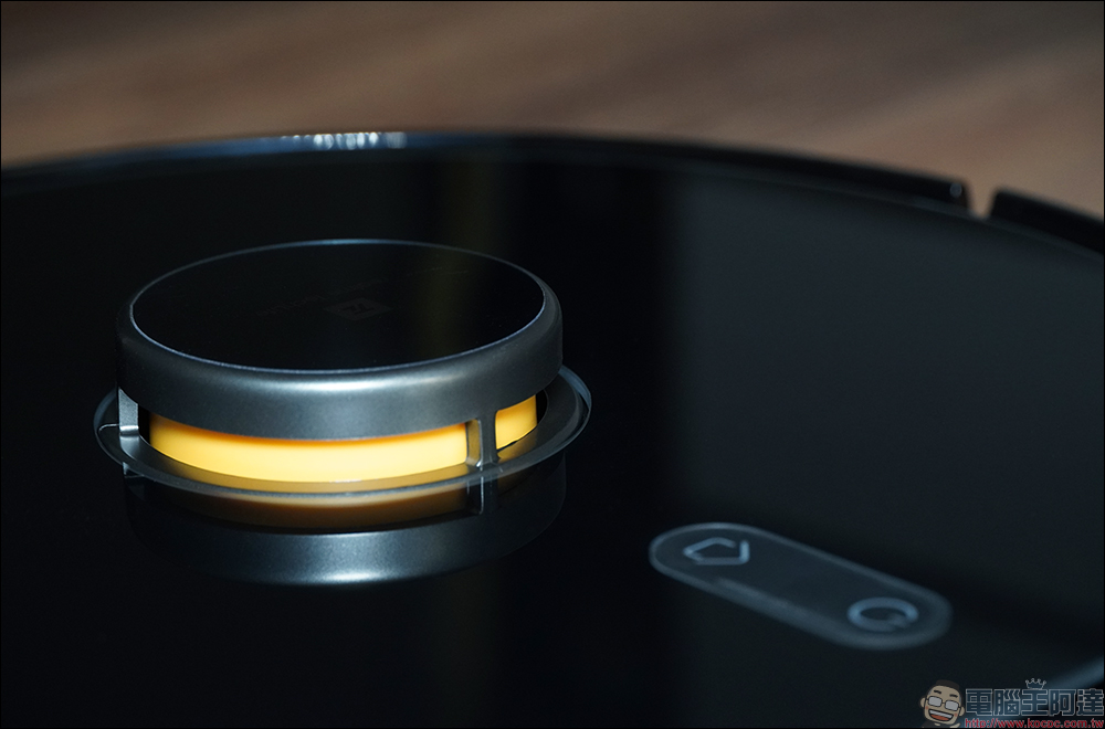 realme TechLife 雷射掃拖機器人 Pro （aka 小黑洞）開箱｜同級最多感測器與清潔模式，掃拖機器人旗艦殺手降臨！ - 電腦王阿達