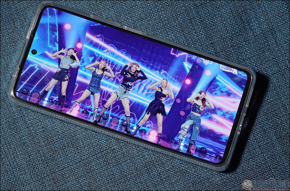 Xiaomi 11T Pro 開箱、評測｜台灣首款120W HyperCharge 極速快充、 影院級相機與視聽兼具的旗艦手機 - 電腦王阿達