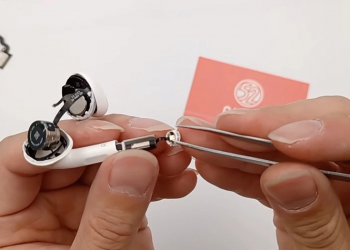 AirPods 3 拆解報告：外觀與 AirPods Pro 相似，但內部構造完全不同