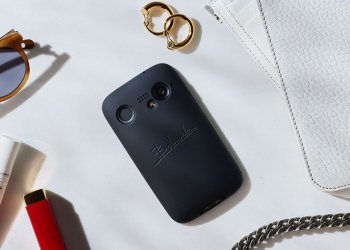 售價 10 萬日幣，日系家電品牌 BALMUDA 推出品牌首款 5G 手機 BALMUDA Phone