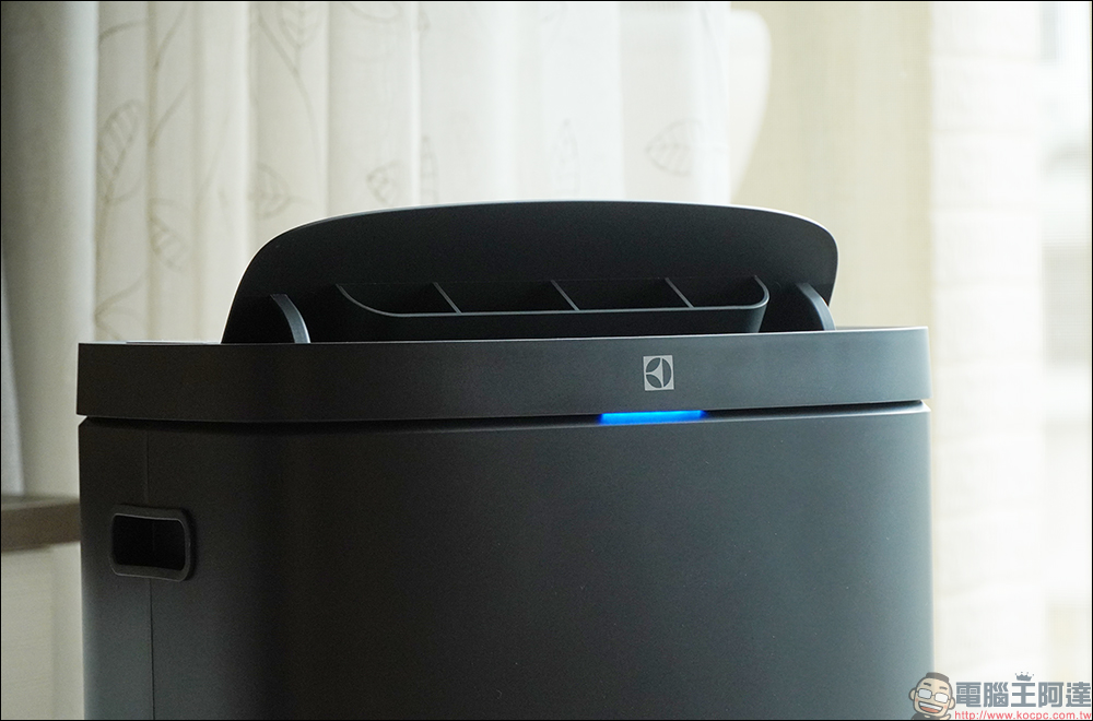 Electrolux 伊萊克斯極適家居700 清淨除濕機開箱｜一級能效、智慧操作，清淨除濕雙效合一！ - 電腦王阿達