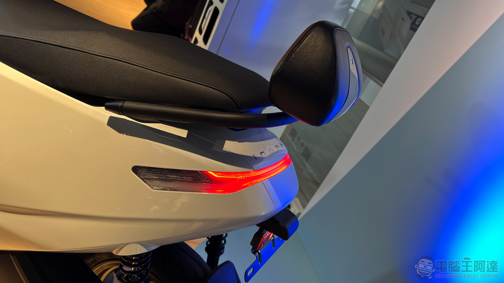 IONEX 最親民雙電車款 S6 上市優惠來了，月租費＋尊榮換電服務免費延長至明年 3 月 - 電腦王阿達
