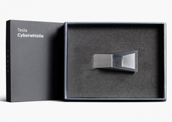 特斯拉「吹」出新品！以 Cybertruck 為靈感推出 Cyberwhistle 哨子，售價 50 美元