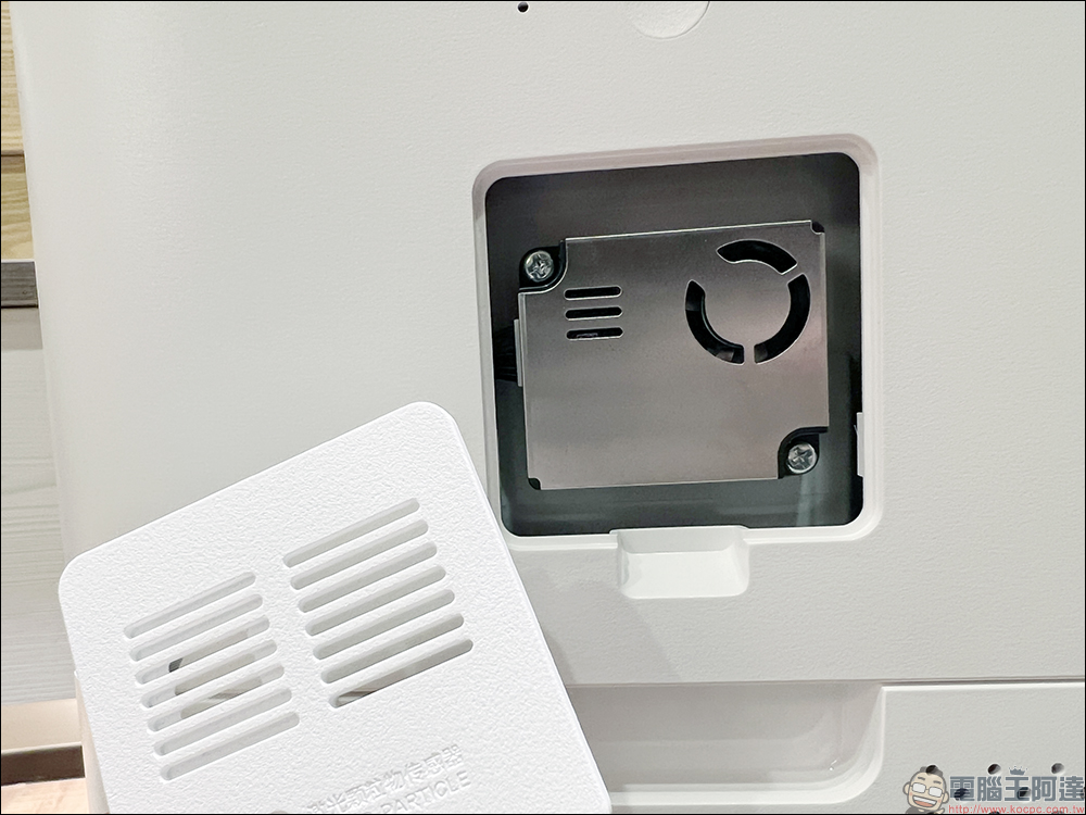 智慧空氣淨化器領導品牌 –小米推 Xiaomi 空氣循環淨化器、 Xiaomi 空氣淨化器 4 開箱評測｜清淨＋循環的最佳空氣品質解決方案 與 全市場最適合個人獨立空間的抗敏專家 - 電腦王阿達