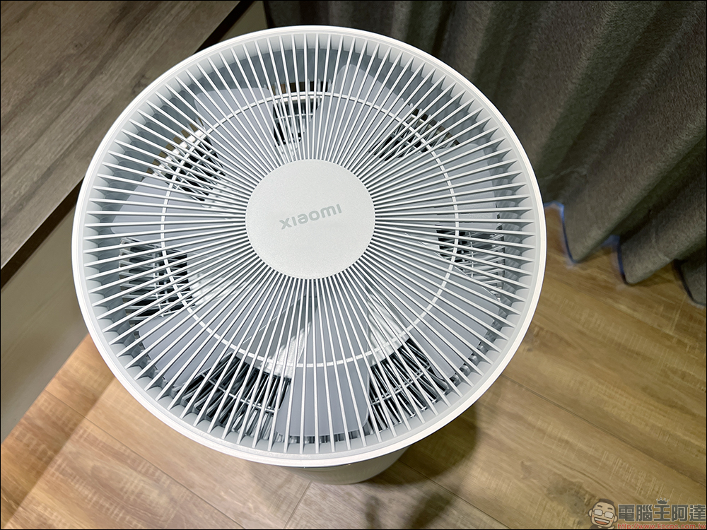智慧空氣淨化器領導品牌 –小米推 Xiaomi 空氣循環淨化器、 Xiaomi 空氣淨化器 4 開箱評測｜清淨＋循環的最佳空氣品質解決方案 與 全市場最適合個人獨立空間的抗敏專家 - 電腦王阿達