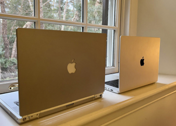 2021 MacBook Pro 跟 2001 年的 Titanium PowerBook G4 有多像？網友分享了比對實拍照片