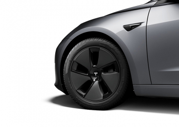 特斯拉台灣 Model 3 編成與規格調整，續航全面增加、「夜銀」成為免加價標準色，珍珠白（多塗層）需加價 3.75萬元