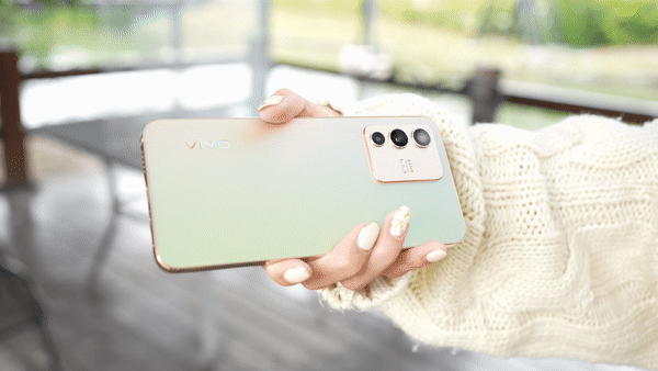 首款前置5000萬畫素廣角雙鏡頭、醫美級自拍：vivo V23 5G 開箱實測 - 電腦王阿達