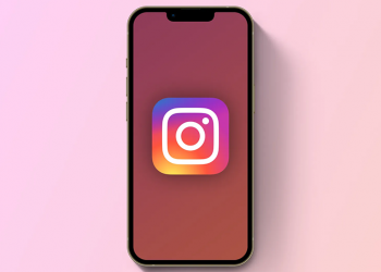 全新 Instagram 限時動態啟動「直滑」體驗測試，長怎樣看這裡（好像有點瞎？）
