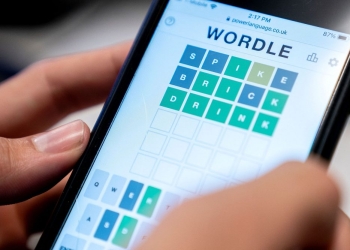 沒傳戰績露異狀，字謎網頁遊戲 Wordle 意外拯救一位遭挾持的老婦人