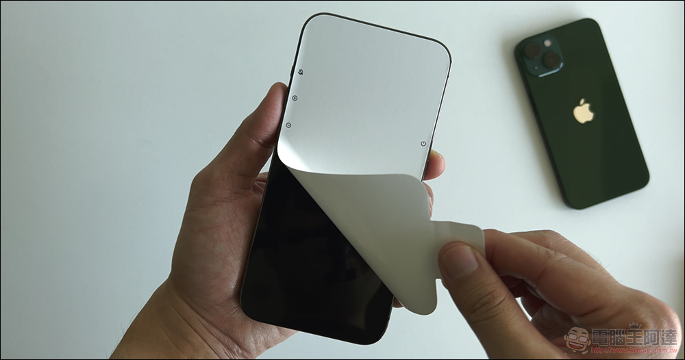 哪個尚青？iPhone 13 綠色與 iPhone 13 Pro 松嶺青新色開箱體驗 - 電腦王阿達